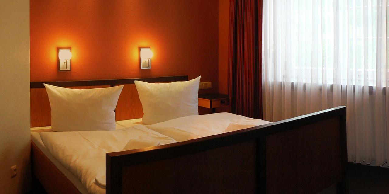 Haus Des Volkes - Das Bauhaushotel Probstzella Eksteriør billede
