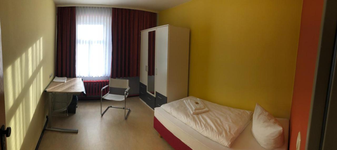 Haus Des Volkes - Das Bauhaushotel Probstzella Eksteriør billede