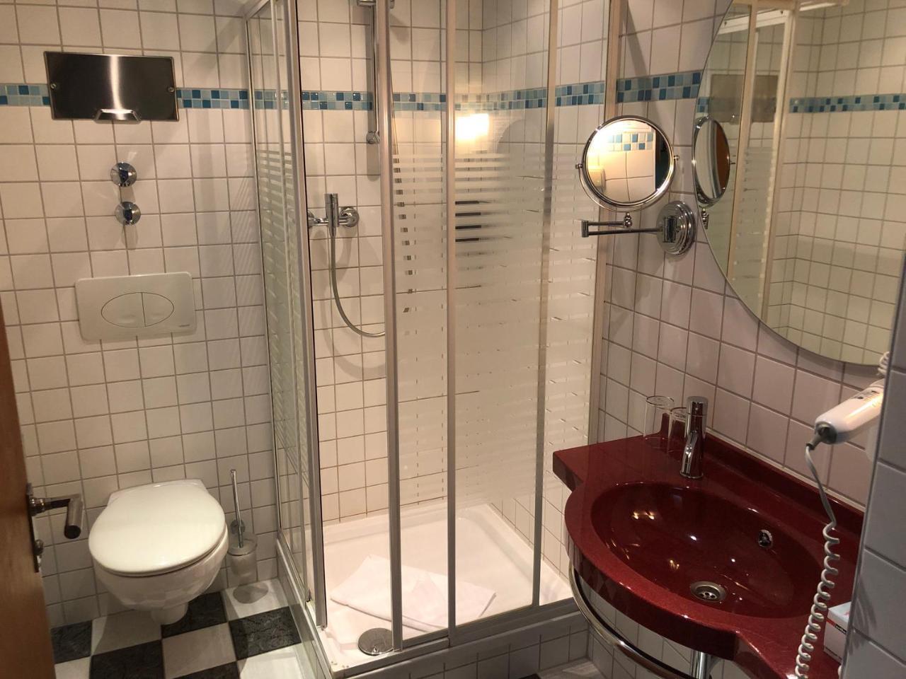 Haus Des Volkes - Das Bauhaushotel Probstzella Eksteriør billede